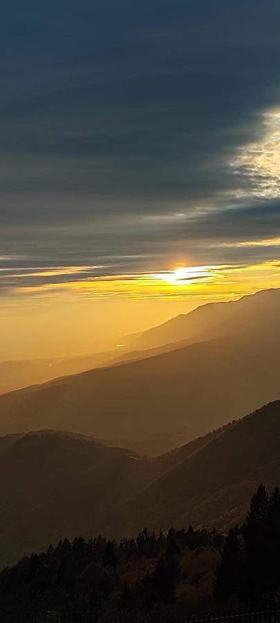 Terrazza San Vettore Camere Con Colazione, Relax In Collina Con Vista Sui Vigneti Docg Asolo Maser Exterior photo