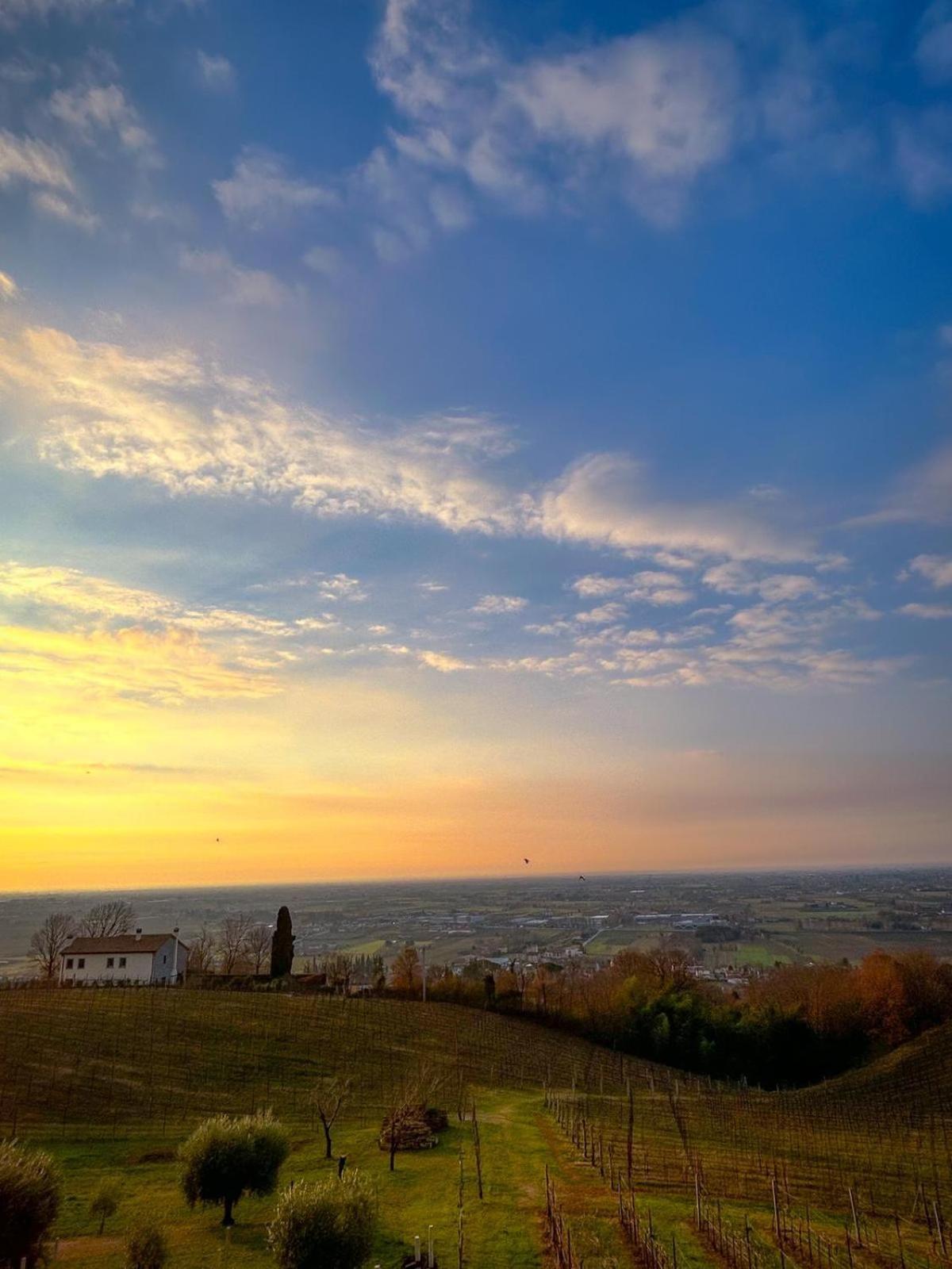 Terrazza San Vettore Camere Con Colazione, Relax In Collina Con Vista Sui Vigneti Docg Asolo Maser Exterior photo