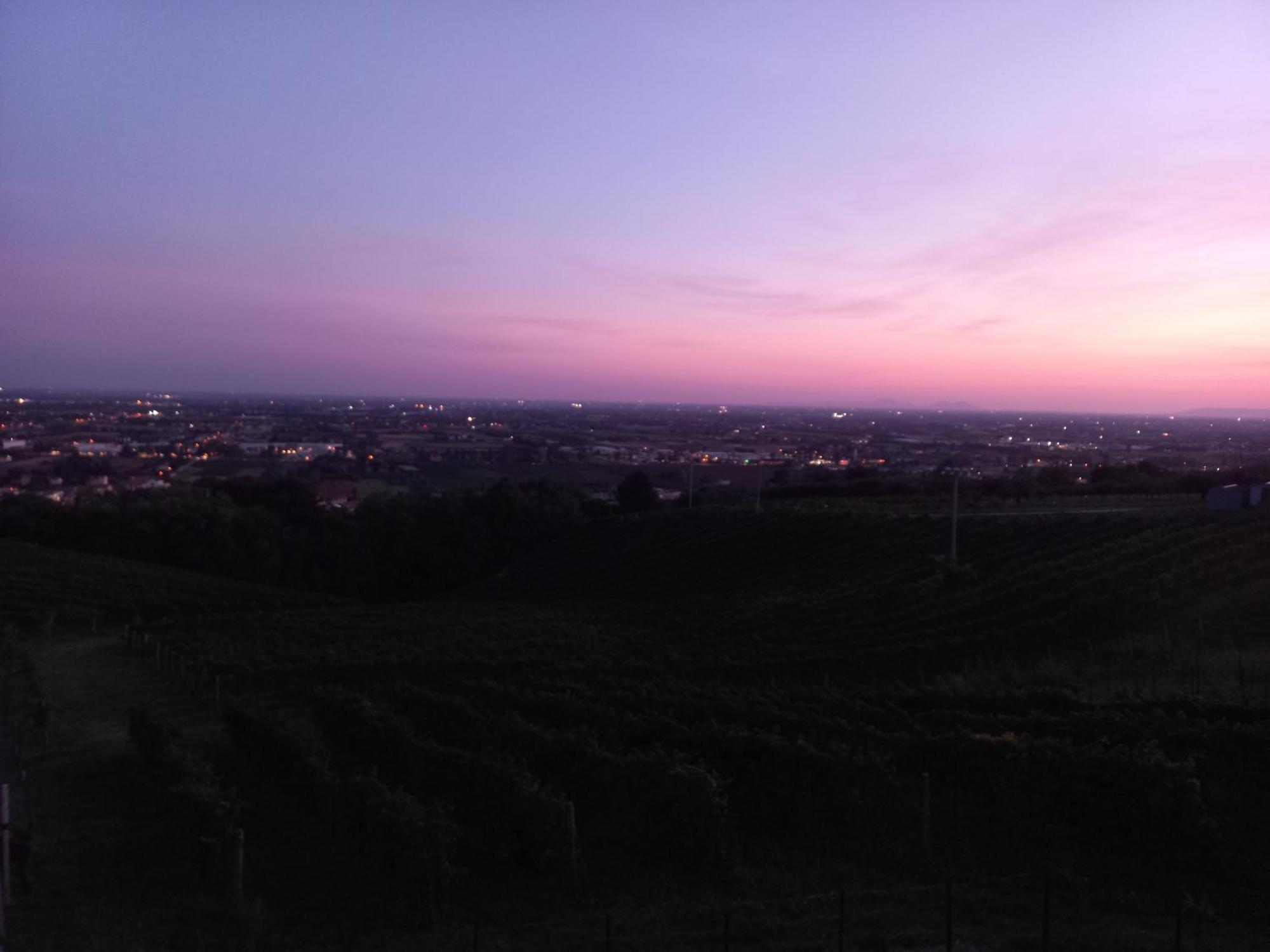 Terrazza San Vettore Camere Con Colazione, Relax In Collina Con Vista Sui Vigneti Docg Asolo Maser Exterior photo